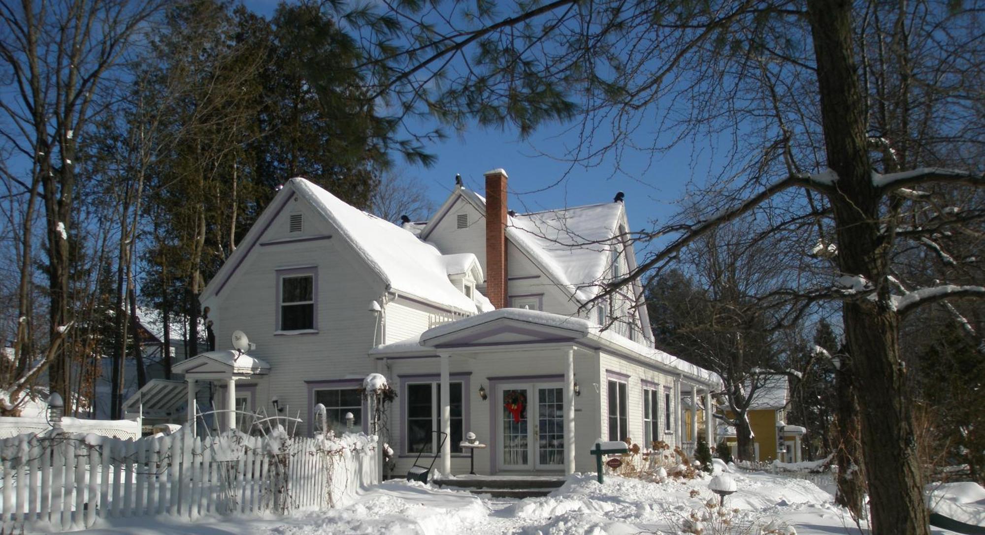 O Bois Dormant B&B Magog Bagian luar foto