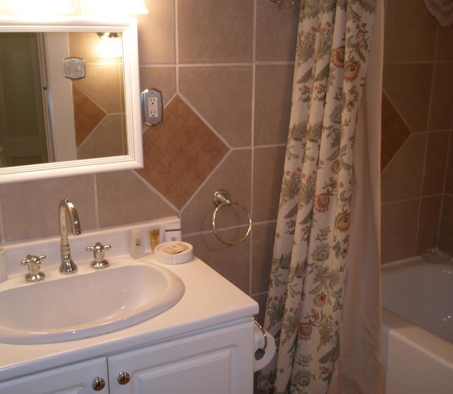 O Bois Dormant B&B Magog Ruang foto