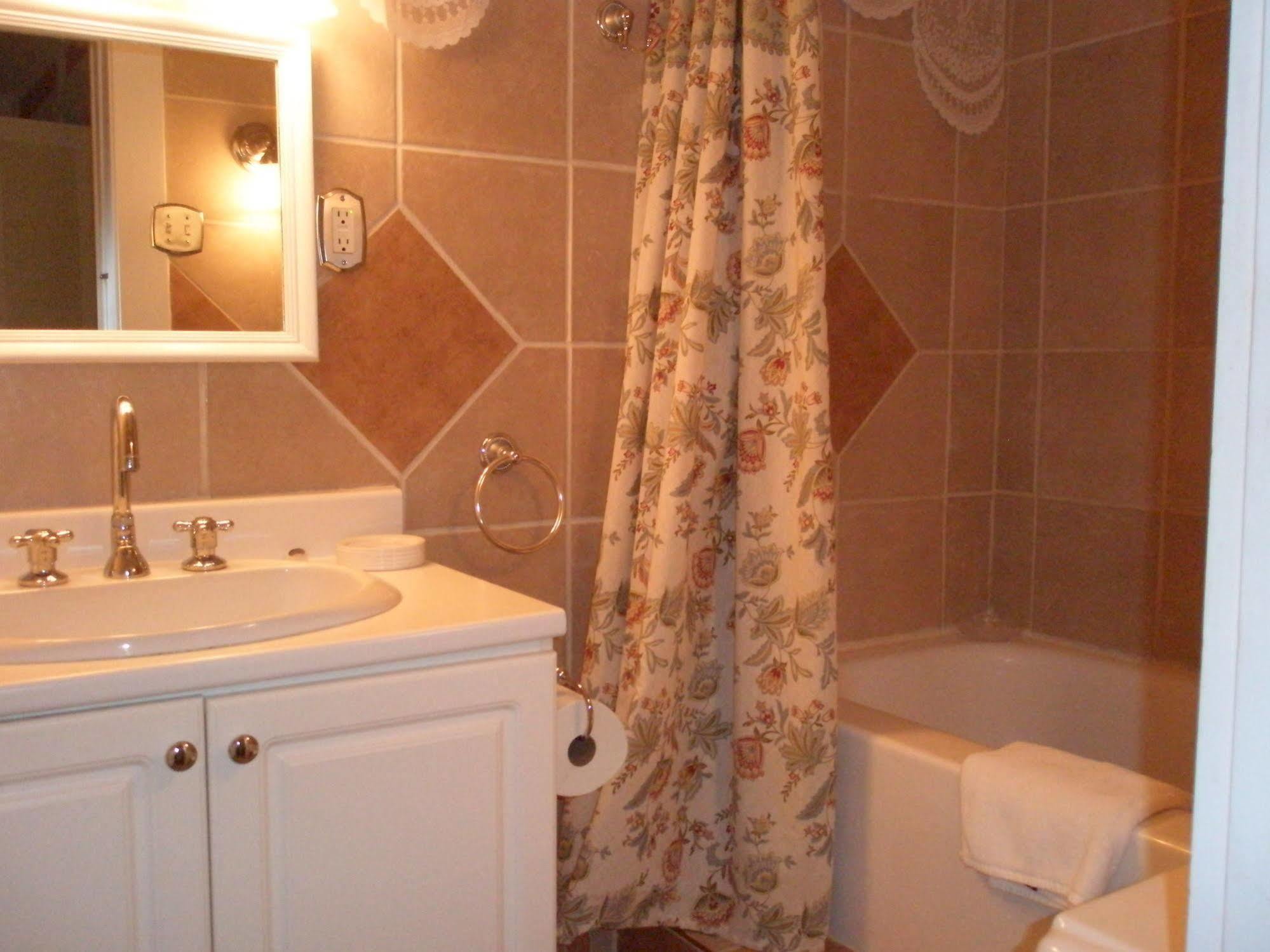 O Bois Dormant B&B Magog Bagian luar foto